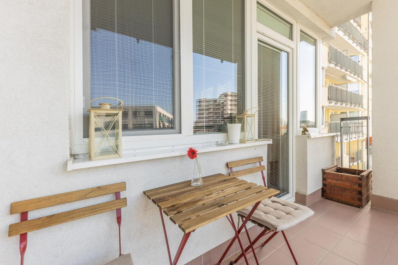 Apartman V Aleji Bratislava Eksteriør bilde